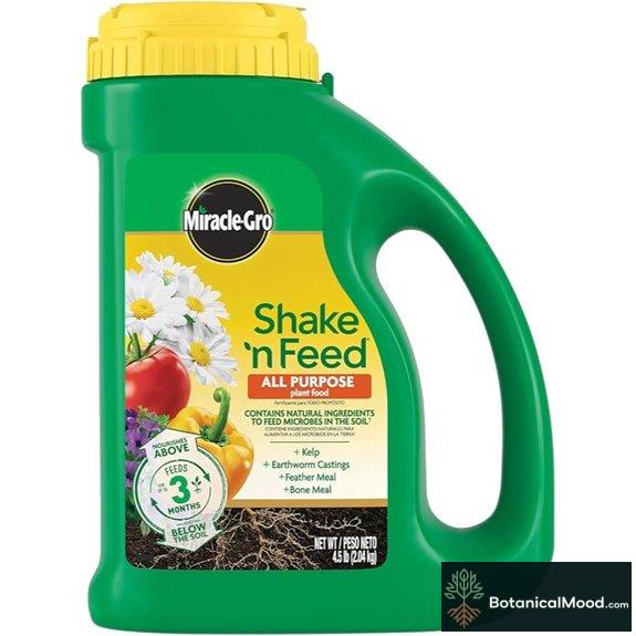 Miracle-Gro Shake ’N Feed All-Purpose Plant Food