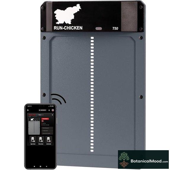 RUN-CHICKEN Door T50: Automatic Coop Door Opener App Control
