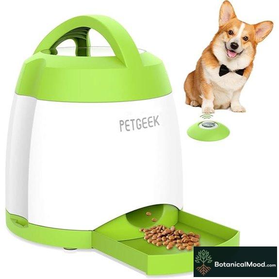 PETGEEK Dog Treat Dispenser with Remote (Green)