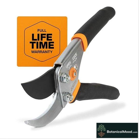 Fiskars Bypass Pruning Shears with Rust-Resistant Blade