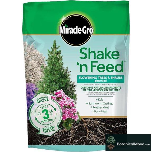 Miracle-Gro Shake 'N Feed Flowering Plant Food (8 lbs)